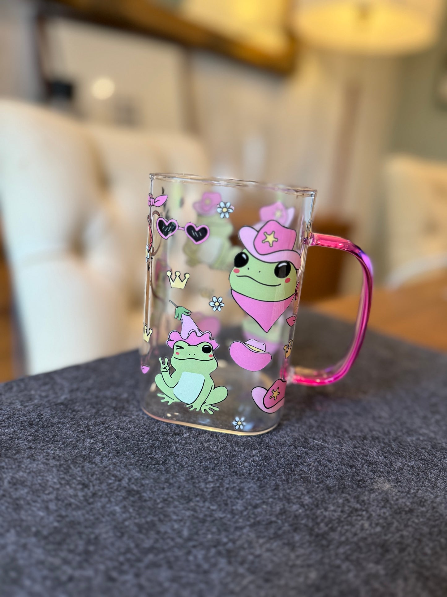 Howdy frog glass mug