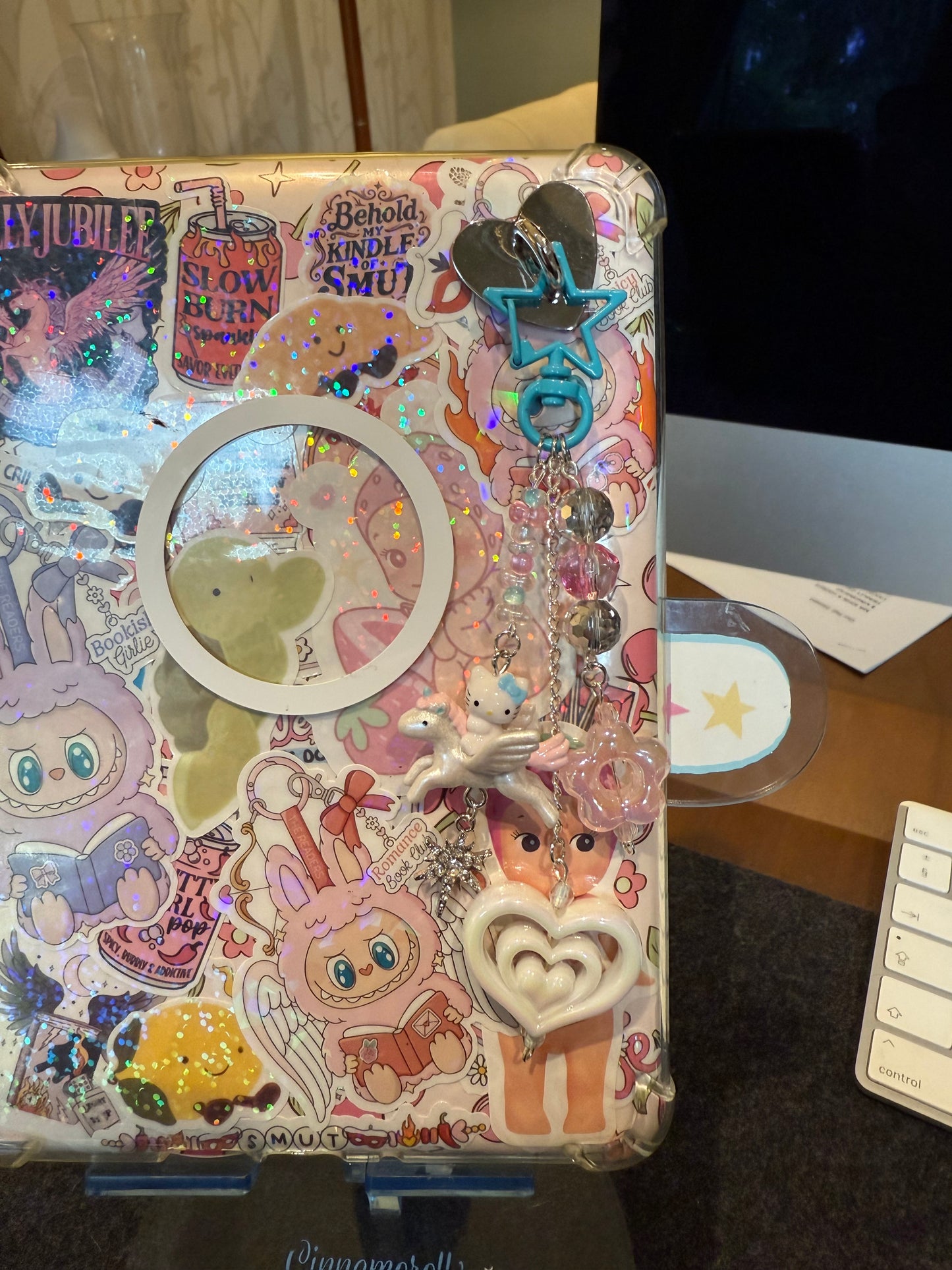 Kindle Charm/keychain HK Pegasus