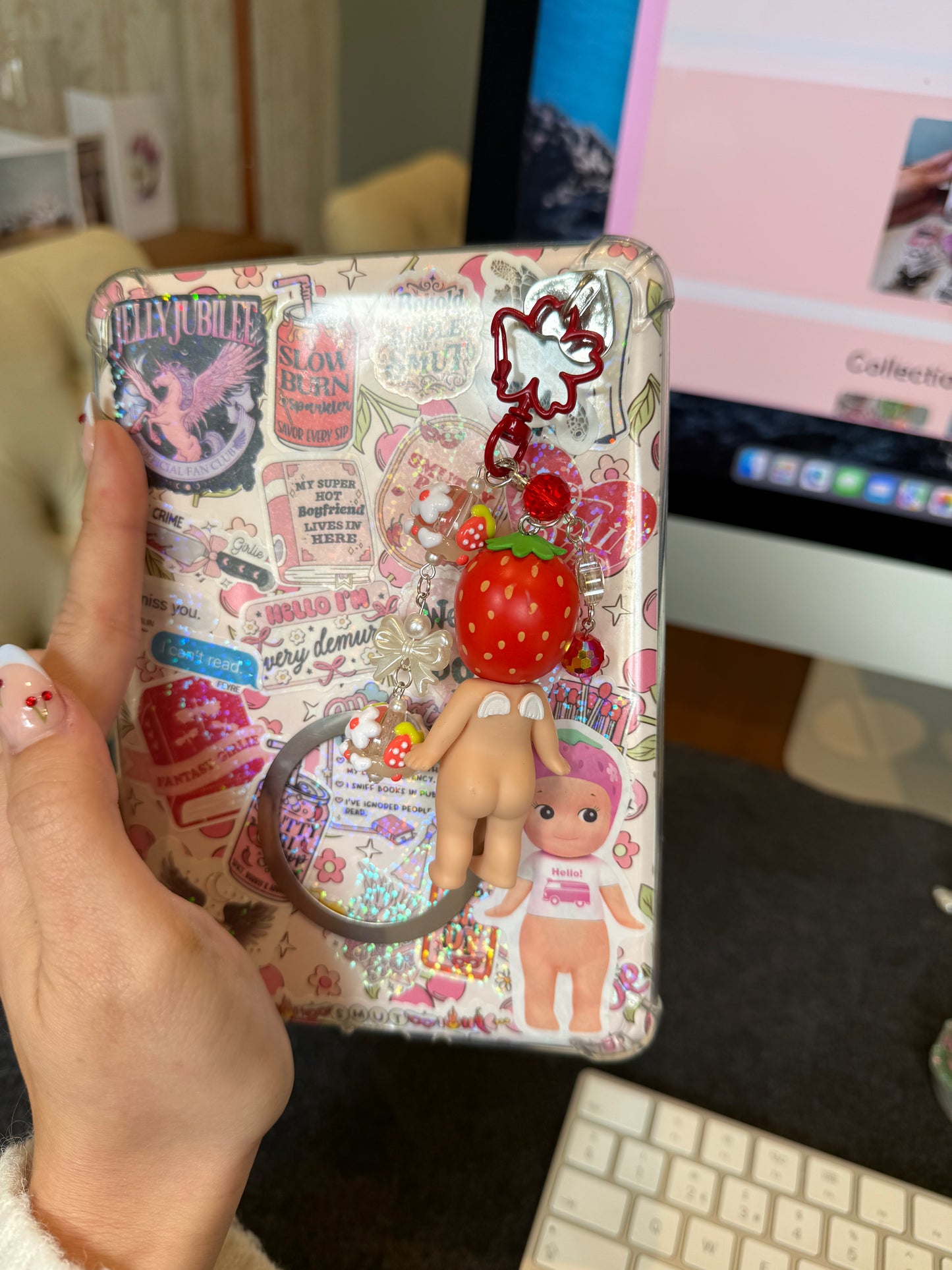 Kindle Charm/keychain - strawberry Sonny