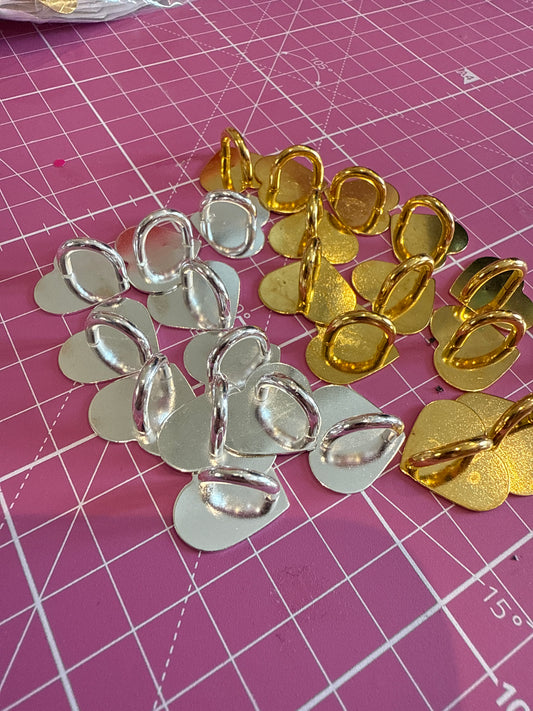 Kindle charm heart attachments
