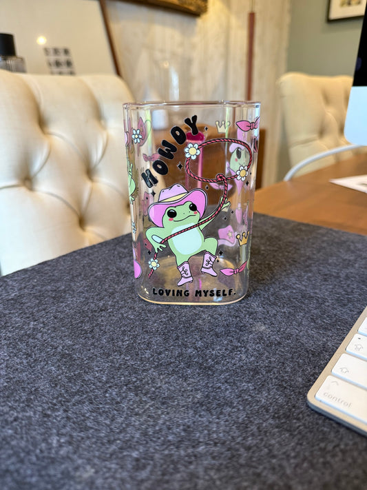 Howdy frog glass mug