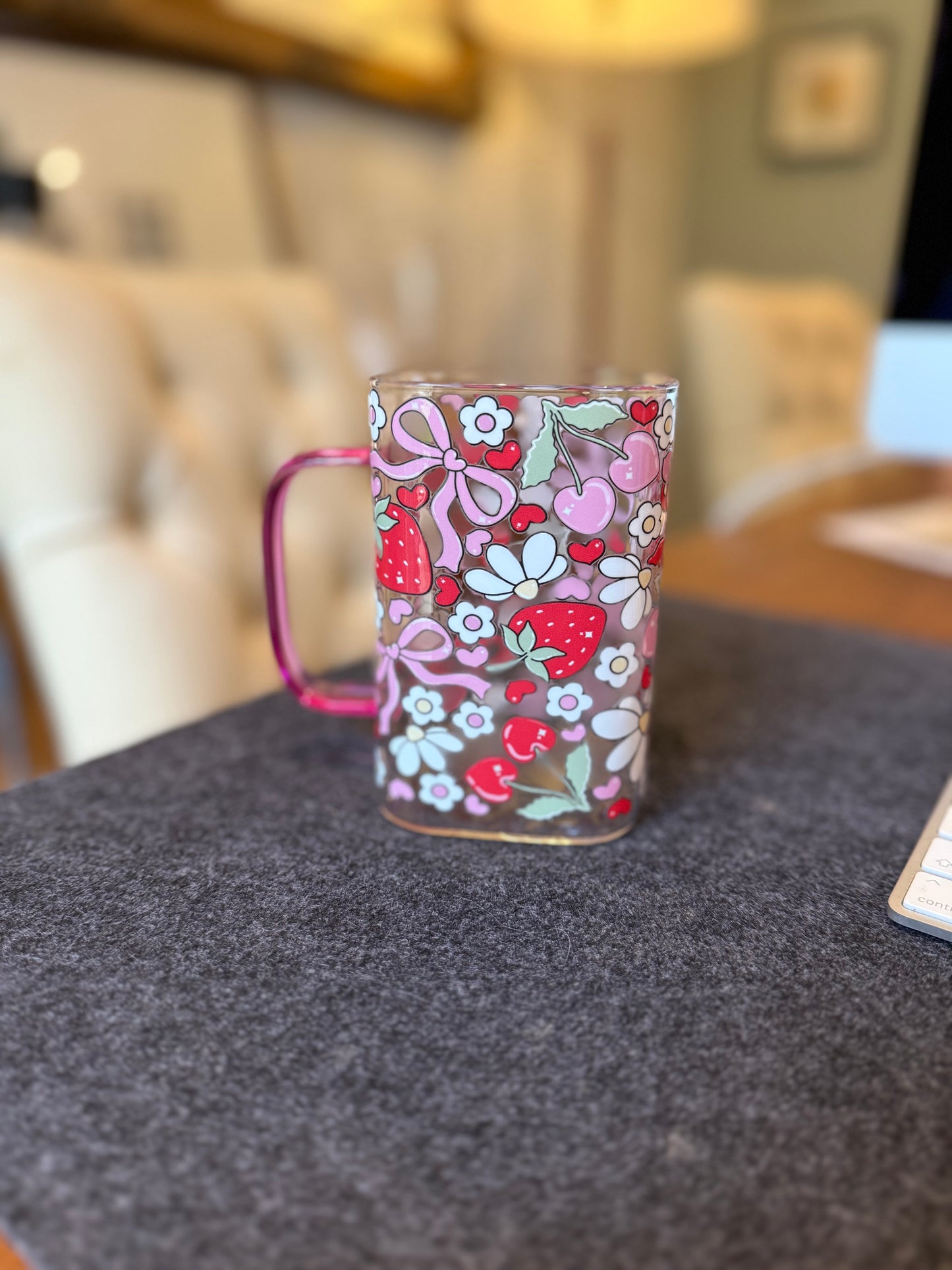 Coquette glass mug