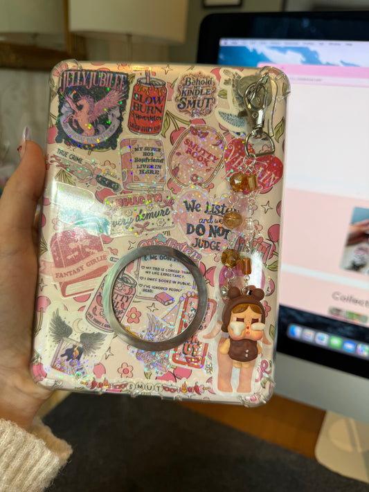 Kindle Charm/keychain - crybaby bear